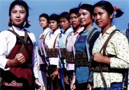 夜读老家的电影院