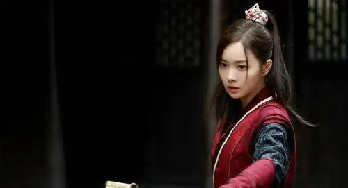 第二个太子妃升职御赐小仵作被服化道耽误,服装居然都是抄袭
