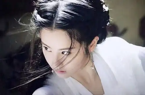 新版神雕继小龙女造型曝光之后,杨过造型也来了,可有些奇怪
