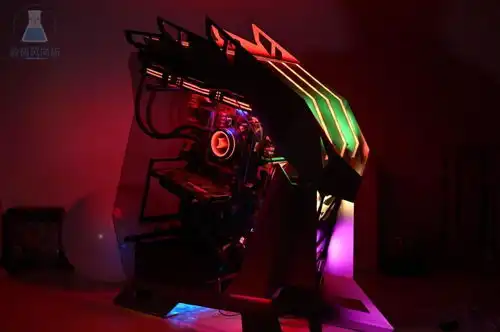 异形爱好者的机箱mod大玩具,大水牛铁血战士机箱体验