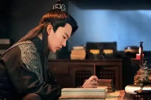 郭麒麟和宋轶二次合作新剧赘婿遭人抵制千万要演哦,期待好久
