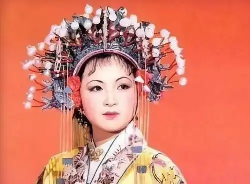 红楼梦里,贾元春是地位最高最风光的女子,为何很失意