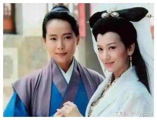 千年美女鞠婧变脸前堪比路人,如今被嘲自行车座脸,你舔这个颜么
