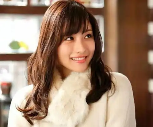 石原里美官宣分手自称没男友大曝理想型,曾与it社长同居传婚期