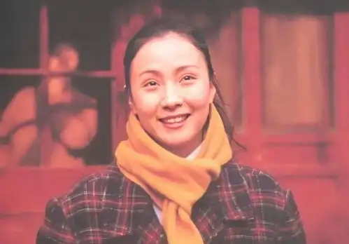 陶虹被当成过气演员昔日迷弟迷妹对自己视而不见,娱乐圈太势利
