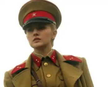 乌克兰女演员娜塔莎为祖国发声,网友希望你平安归来
