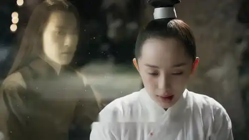 三生三世十里桃花司音为了救师傅,剜下自己的心头血,真是师徒情深
