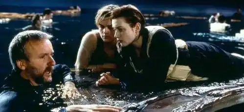 莱昂纳多试镜泰坦尼克惹怒卡梅隆,温斯莱特即使不选我也要选他