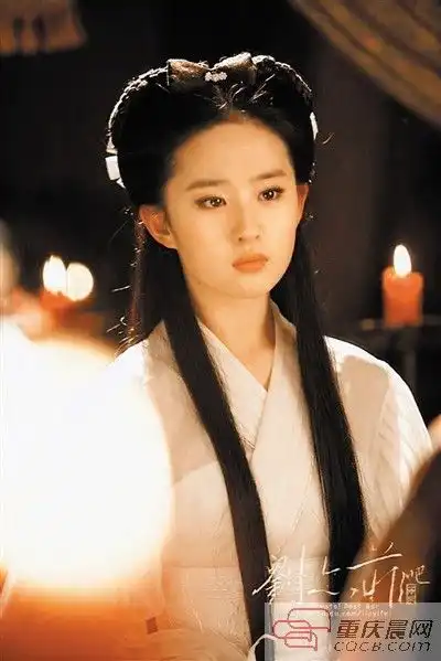 我们最爱的小龙女呢毁容了吗
