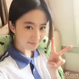 范冰冰郭碧婷刘亦菲杨幂谁是真正校服女神