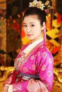 倾世皇妃林心如严宽亲密床照曝光
