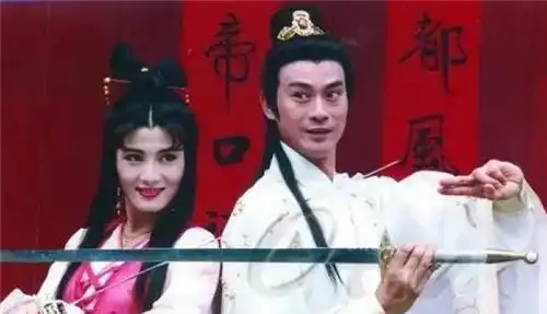 古龙起了三个名字,一个比一个霸气,成了连自己都超越不了的经典
