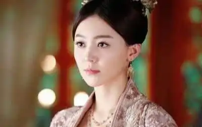 杨幂巨资拿下长相思,男女主选角引热议,网友坐等官宣