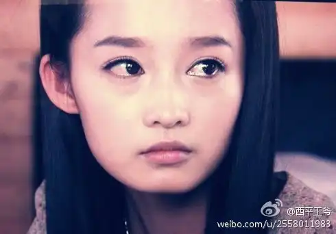 李沁花开半夏剧照1
