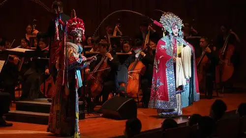 西安交响乐团再现盛唐之音,濮存昕张国立何赛飞张铁林同台
