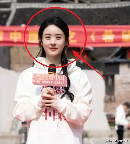 入组五天就杀青赵丽颖新剧被批敷衍,我却关注她杀青照中的状态
