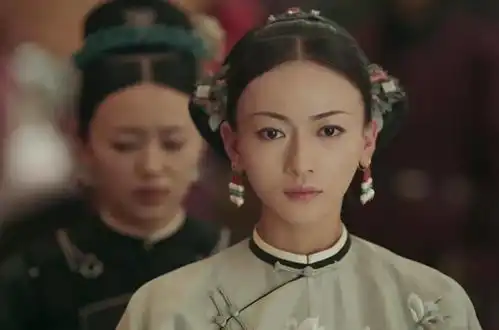 吴谨言新剧播放量惨淡,剧情俗套演技浮夸,3年来演的6部剧都扑了
