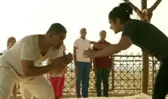 摔跤吧爸爸阿米尔汗增重30公斤,忽胖忽瘦敬业演员
