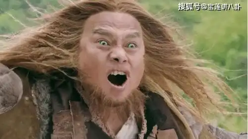 倚天屠龙记各版谢逊不是戴美瞳,就是翻白眼,唯有他是真瞎
