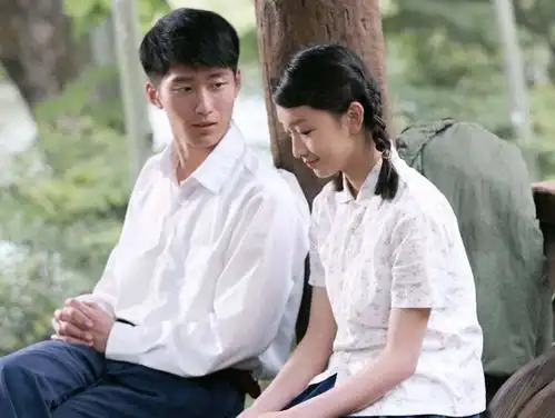 关系真乱最美赌王千金何超莲新欢曝光,竟是弟弟女友的旧爱
