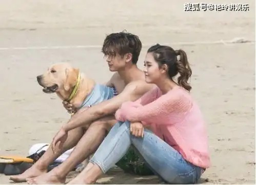 她一直很外向,刚出道就能大火,同时也获得了幸福