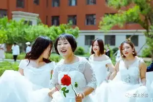 我们一起穿上婚纱拍个毕业照,把青春嫁给大学
