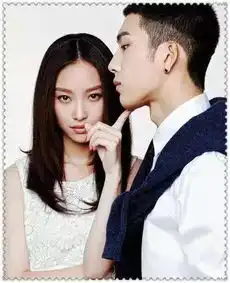 他出生28天被亲妈抛弃,出道后被经纪人凌虐了3年,今事业爱情