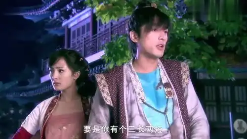 胡歌和杨幂这对欢喜冤家初吻,时长就有1分半有多少人跟我一样迷过也怀念这对雪天cp