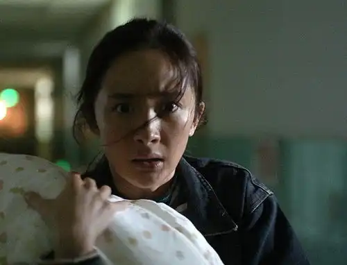 电影宝贝温暖来袭,杨幂演绎农村女性的独特魅力