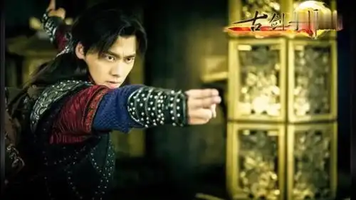 李易峰曾为她伤心欲绝,如今整容多次无戏可演
