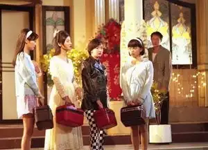 俞灏明袁姗姗邓翠雯万绮雯爱在春天新旧版主演比拼组图
