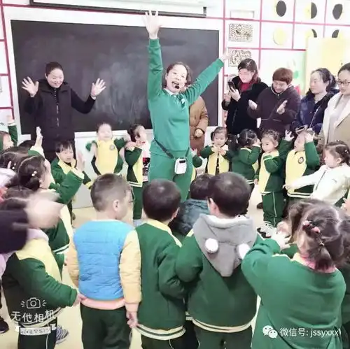 快乐传递幸福成长小星星幼儿园半日开放活动精彩呈现小班组
