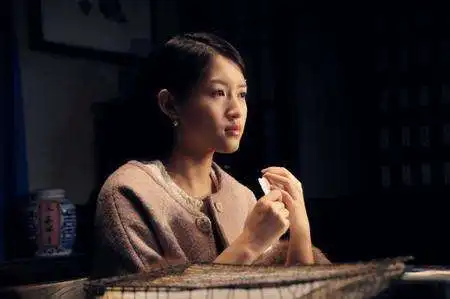 担任丈夫贤内助十年,丈夫却因她不赚钱给了一巴掌,从此幡然醒悟
