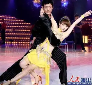 曝柳岩早年戏剧照长裙温婉似邻家小妹