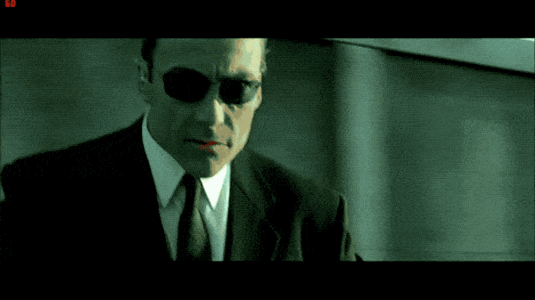 2003年,李连杰错过的黑客帝国,如今仍是烧脑片不可再造奇观