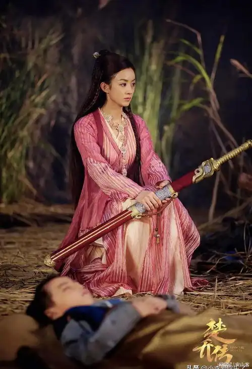 鹅厂认证的现象级爆剧仅9部,每部都是年度爆款,杨紫赵丽颖两部
