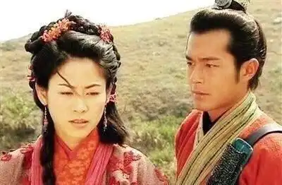 年收入过亿的影帝却吃泡面,还热爱慈善,他才是最好的男神