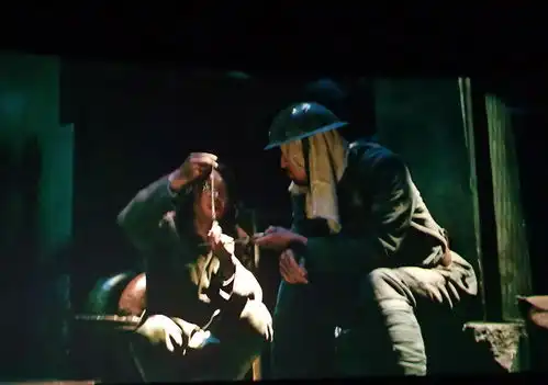 看过八佰点映,太胡扯太失望,生生糟蹋了这个好题材
