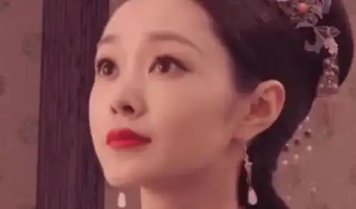 女明星清宫照有多美杨颖太甜美,杨幂太腹黑,最心动的却是她
