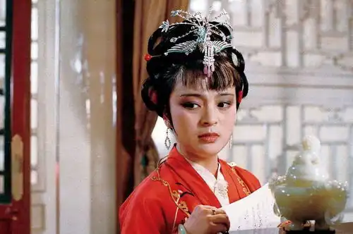 87版红楼梦探春大变样,56岁明显消瘦不敢认
