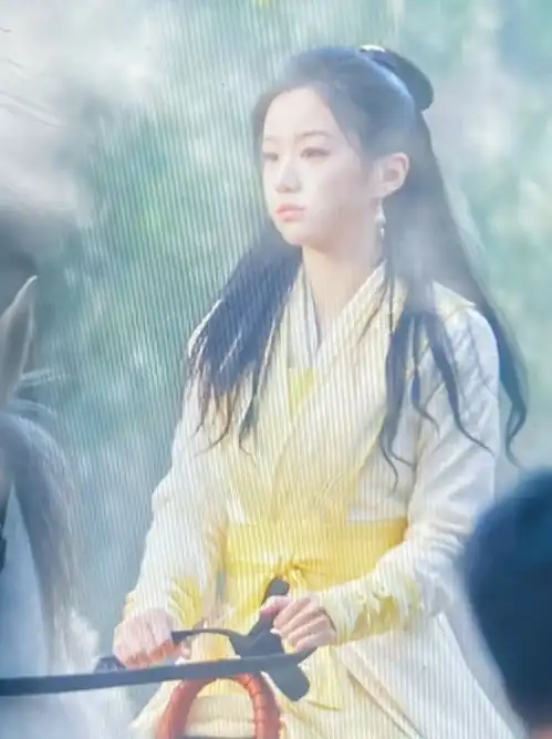 组图新版射雕英雄传郭靖黄蓉造型曝光此沙包上恩饰演