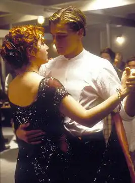 泰坦尼克号3d伦敦首映温斯莱特优雅现身
