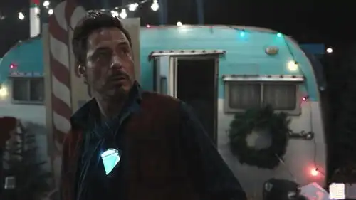 小罗伯特唐尼化身钢铁侠3军团作战钢铁派对带你走进未来科幻时代8