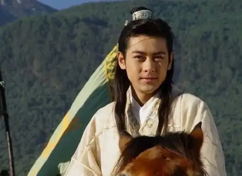 鸠摩智为何不觊觎萧峰的降龙十八掌不是怕萧峰,而是压根看不上
