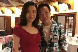 娱讯电影爱情公寓遭起诉郑伊健陈小春为钱嘉乐庆生林俊杰歌迷被砍伤