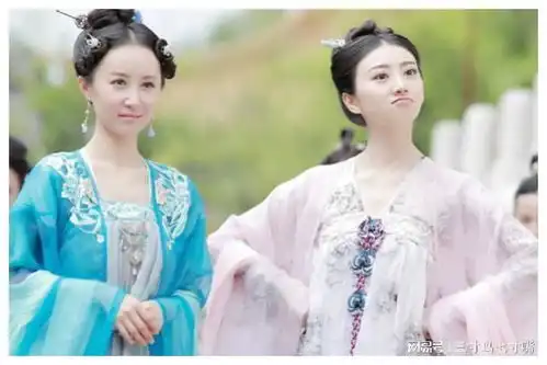 她颜值不输范冰冰,是圈中很纯洁的女星,出道27年都没火
