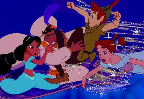 这些画师以制作崩坏版迪士尼公主爆红,爱洛公主竟成了街舞高手