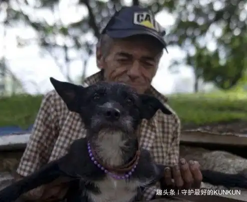 夫妻两人住在下水道22年,坚持不搬家,没想到里面的格局别有洞天