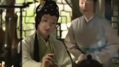 新版红楼梦丫环说妙玉出事,自从和惜春下棋就中了邪