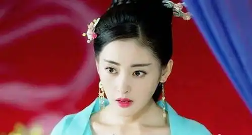 于朦胧拍戏伤到眼睛全是血,现场无医疗保障,缝八针继续拍戏